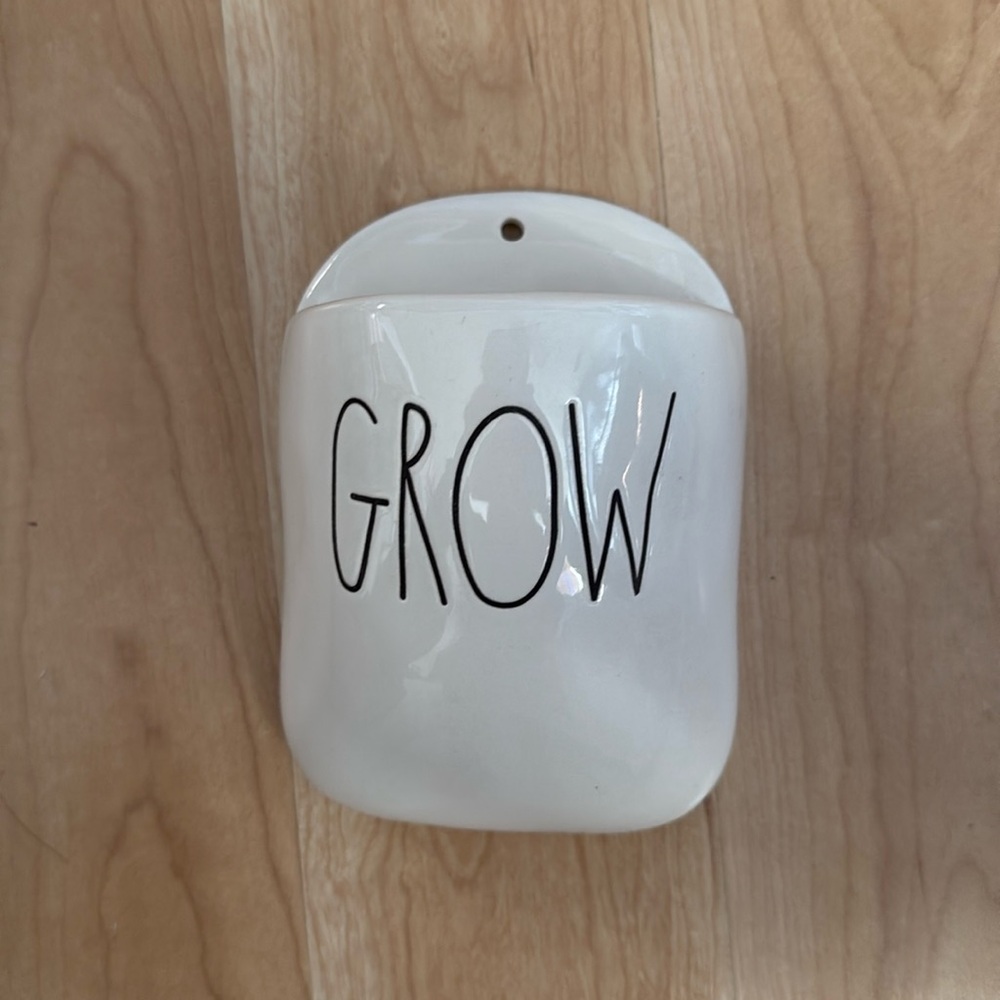 NEW • Rae Dunn hanging wall pocket planter • GROW